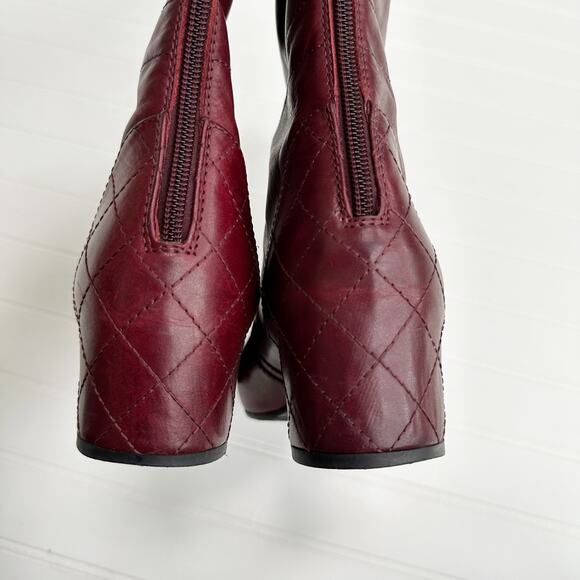 Chanel CC Burgundy Leather CC Quilted Diamond Stitched Block Heel Boots Calf 38 - Picture 10 of 13